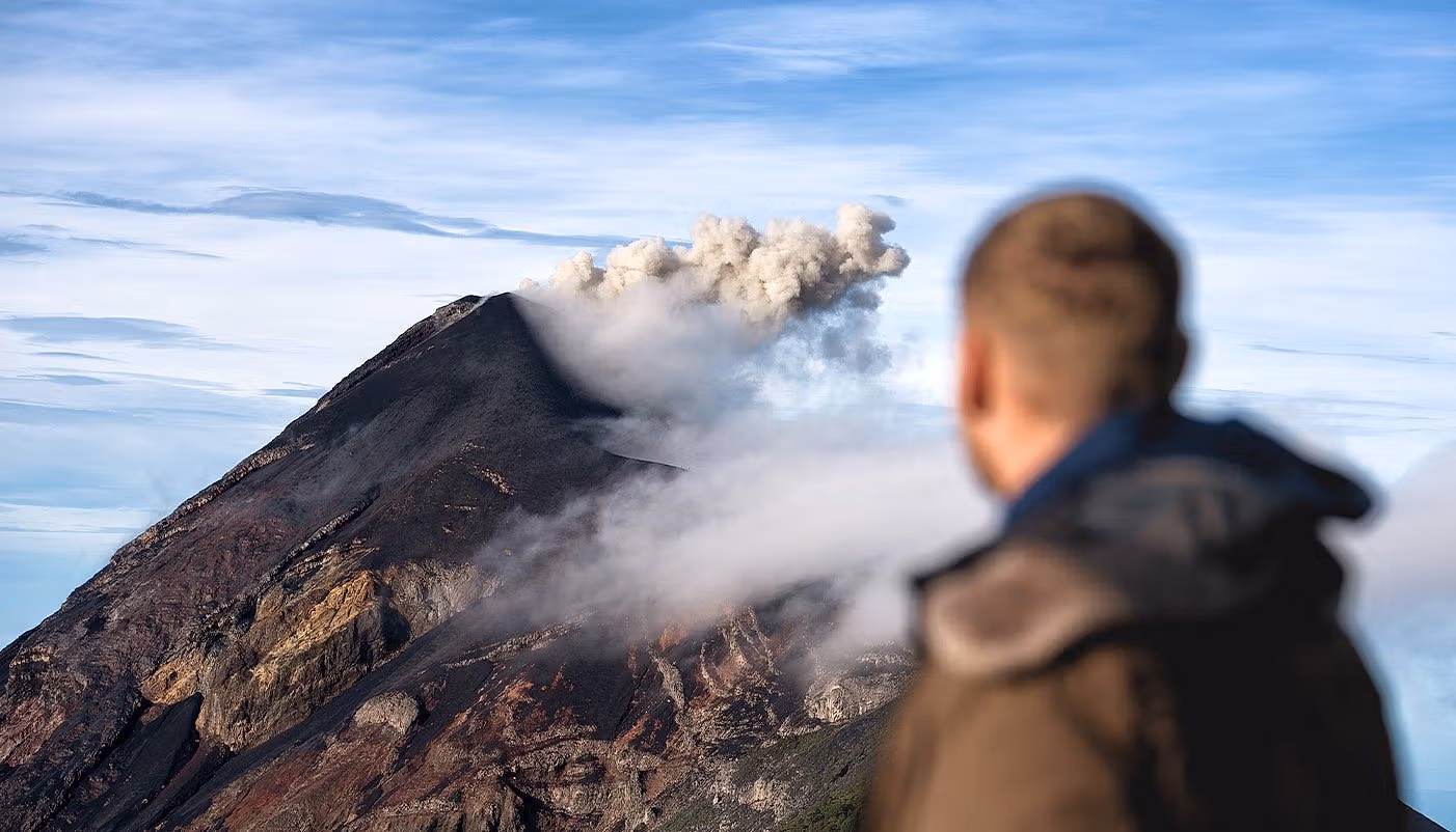 Volcanic Observation Field Guide: Top Analytical Expeditions