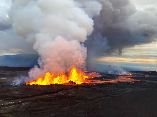 compare expert volcano tours