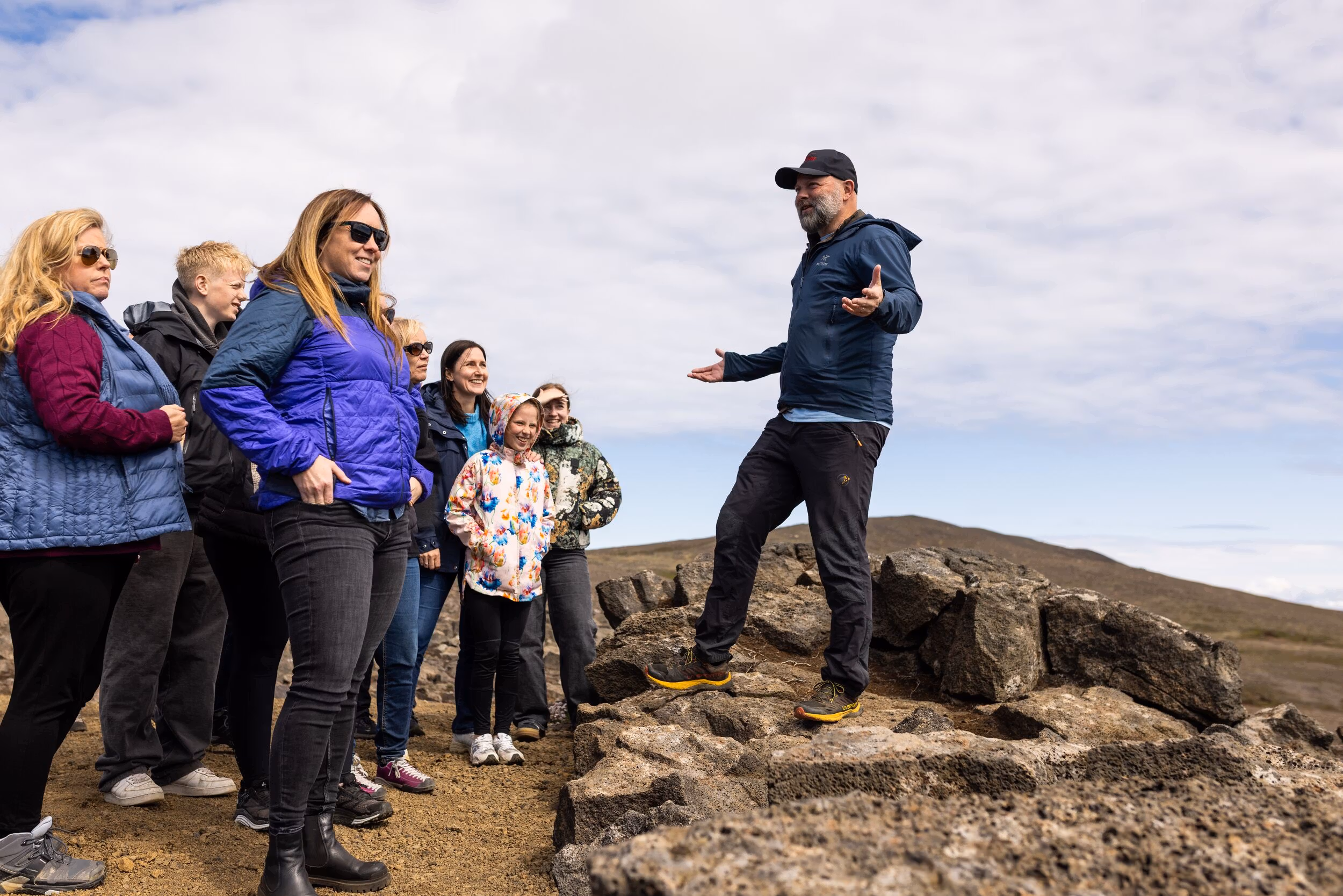 Top Group Volcano Tours: Safety Protocols & Logistic Management