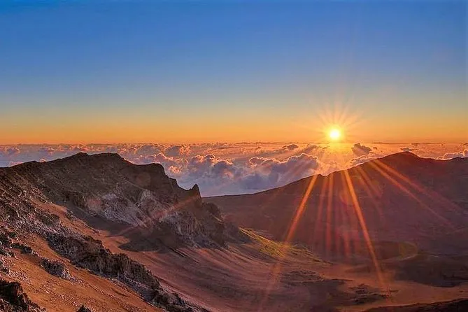 top sunrise volcano tours