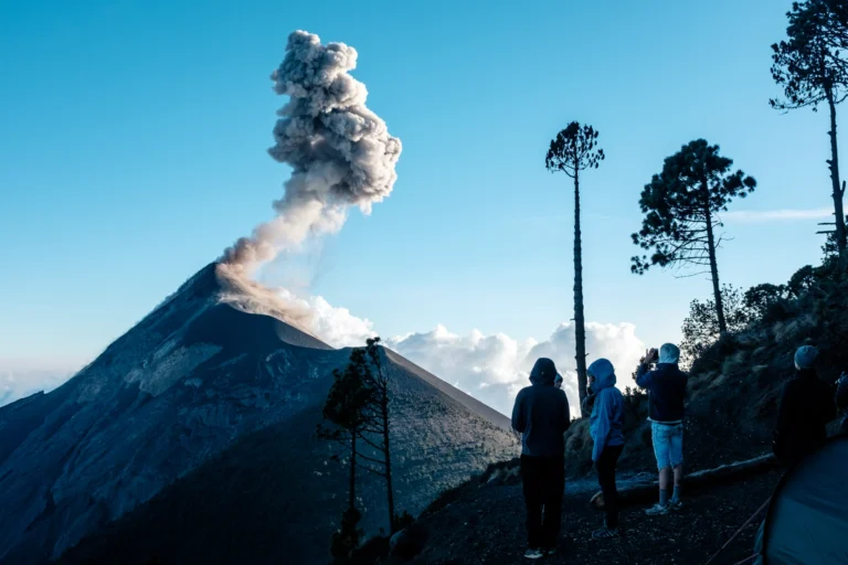 Volcano Exploration in America: Complete Field Framework & Geological Study